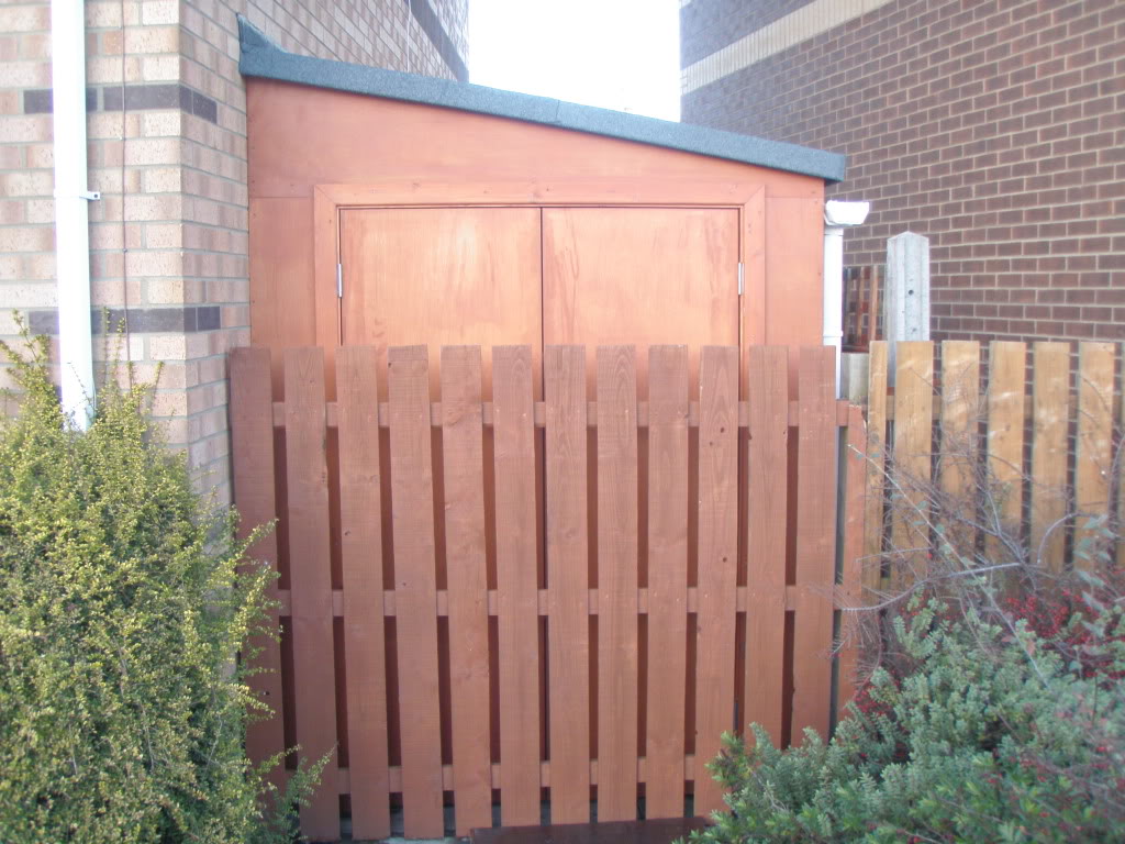 How To Build A Shed Using Fence Panels | How To Build Amazing DIY ...