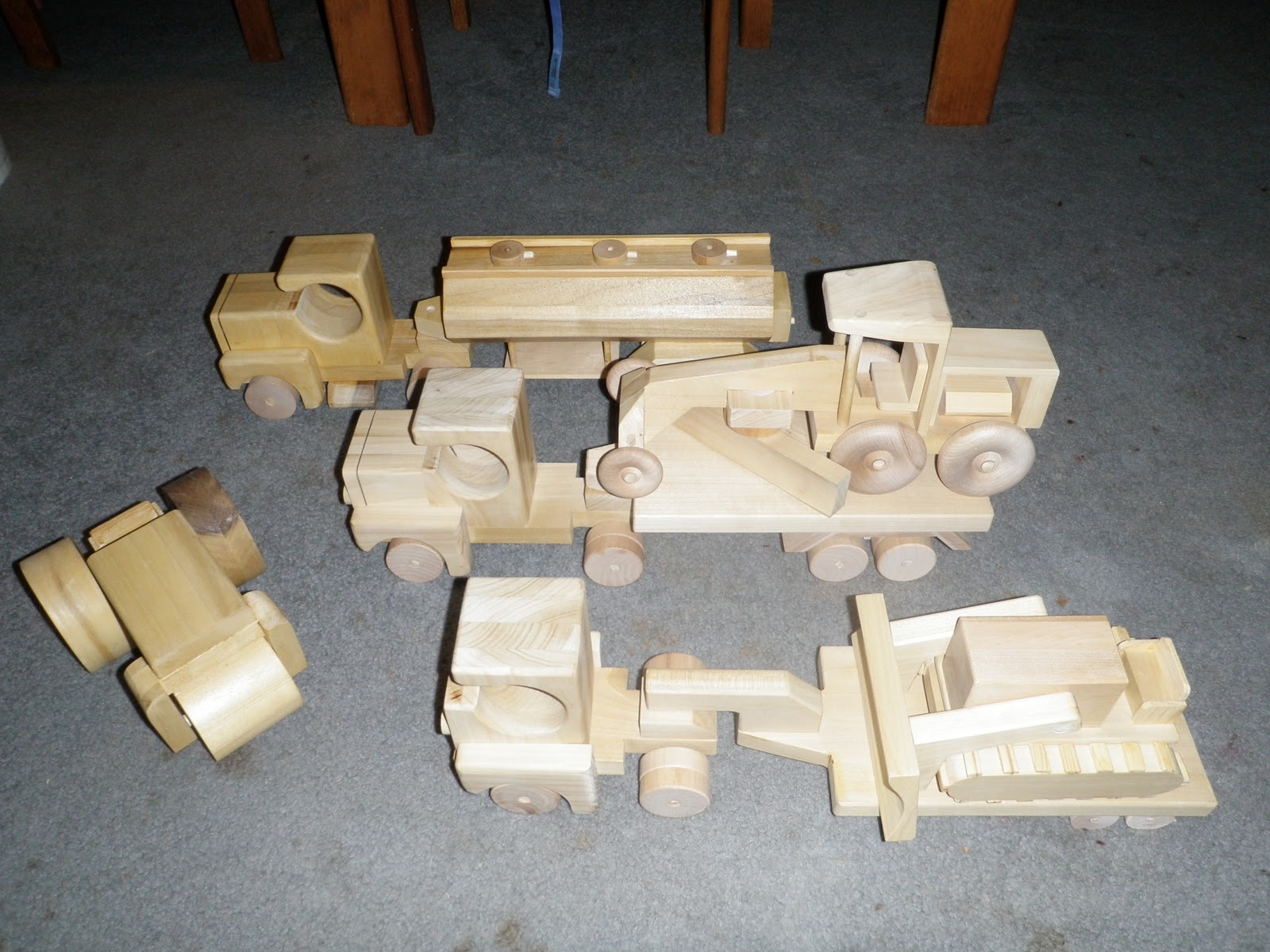 Wood Project Ideas: Wooden toy truck plans free