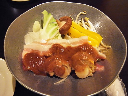 豚バラ肉の陶板焼き
