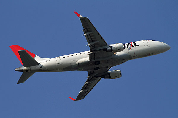 J-AIR E170 JA220J