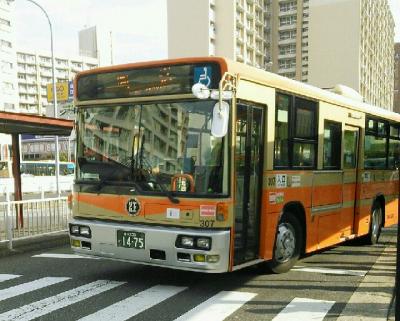 磯子駅前に来る大型江ノ電バスは朝の数本だけなのよね(^_^;